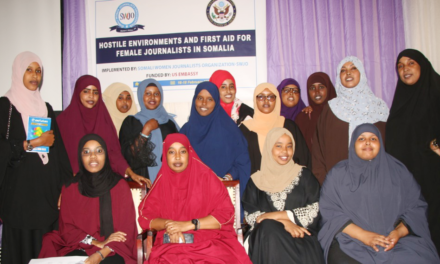 Women, culture, war and media: Sticking out in Mogadishu 